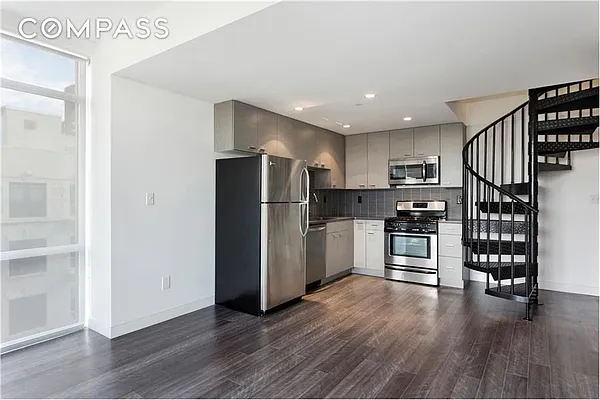 Rented by Compass | media 36