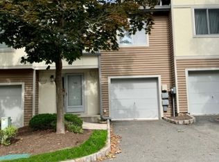 102 Park Pl, Springfield, NJ 07081