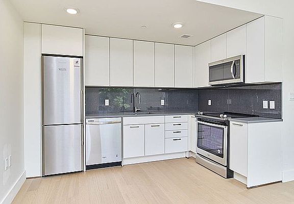3rd image of 542 W 153rd St APT 606