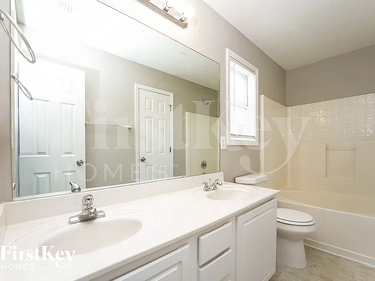 255 Fieldview Ln — Photo 13