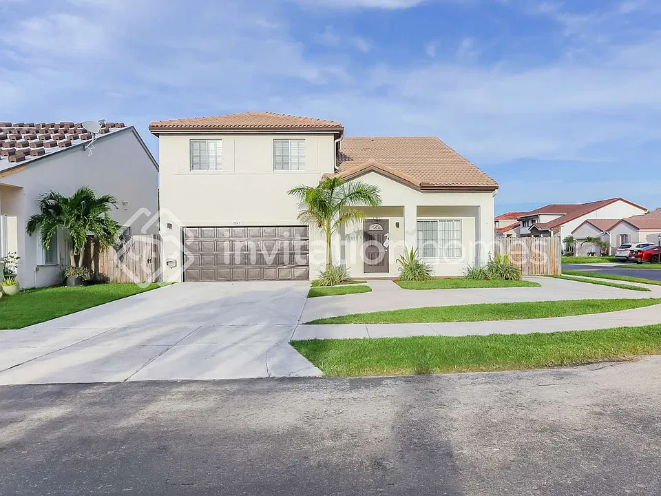 7347 SW 158th Ave