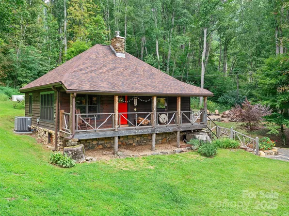 29 Redbud Ln, Bakersville, NC 28705