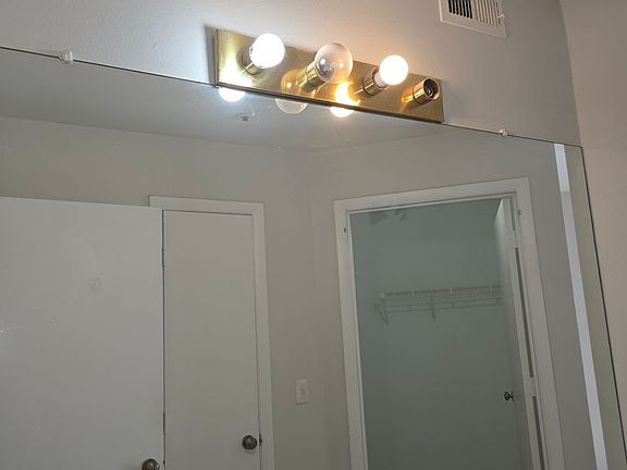 5th image of 490 N Pin Oak Pl APT 114