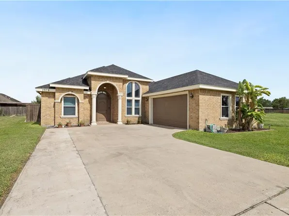 1909 N Gumwood St, Pharr, TX 78577