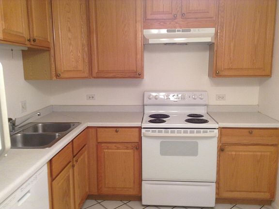 4th image of 1265 N Sterling Ave Unit 109