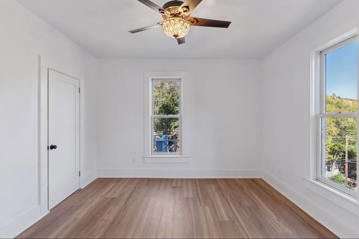 151 Ruxton Ave — Photo 4