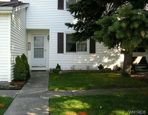 1st image of 30 Pebble Creek Dr