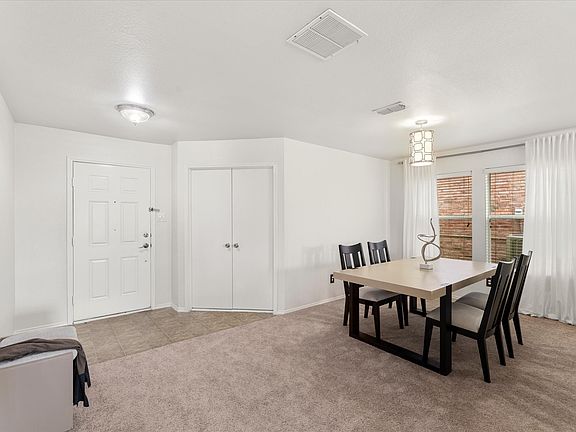 4th image of 2025 Highland Dr