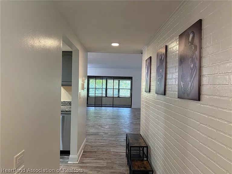 4410 Lafayette Ave — Photo 3