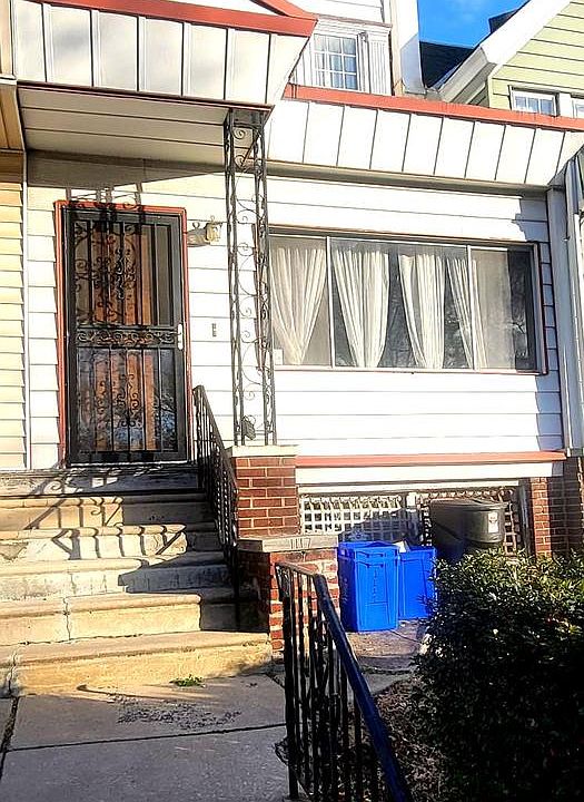 1st image of 1117 S 61st St
