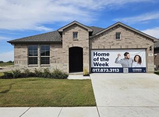 705 Amber Fields Dr, Ponder, TX 76259