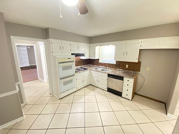 3rd image of 5566 Tylertown Ave