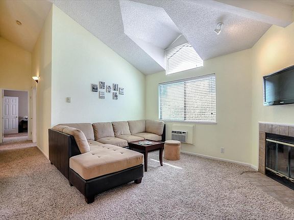 4th image of 158 Sunwood Meadows Pl