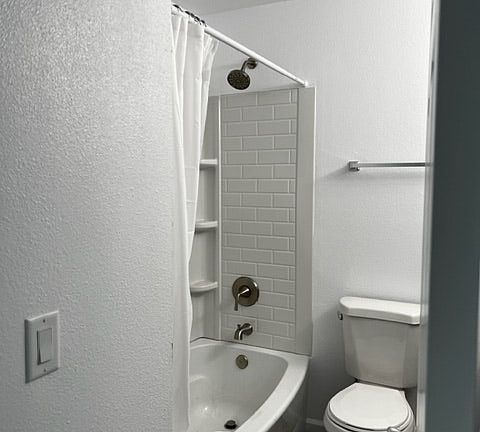 4th image of 8473 Kelley Dr APT C