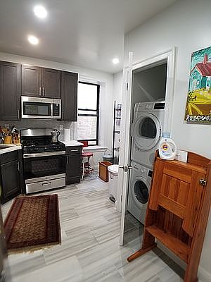 5th image of 327 Sterling Pl #3B