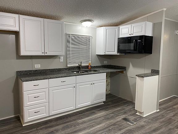 3rd image of 127 Almond Ct