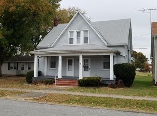 425 N 1st St, Breese, IL 62230