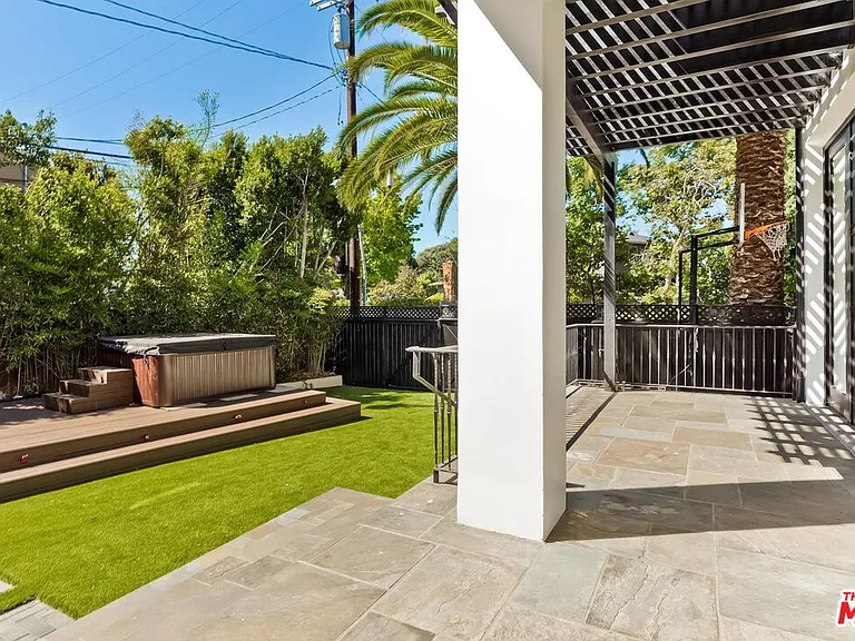 2890 Forrester Dr — Photo 36