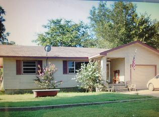 806 NE 11th St, Wagoner, OK 74467