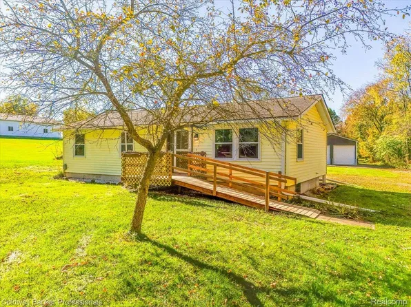 7226 Lamb Rd, Manchester, MI 48158