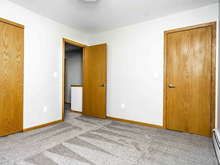 1631 E 4th St #1 — Photo 12