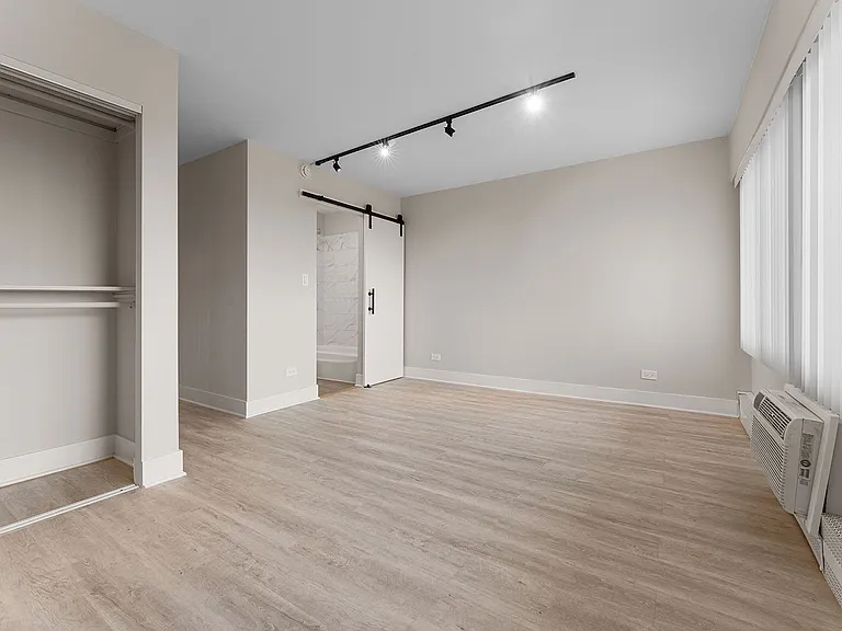 The Duplex Tower — Photo 13