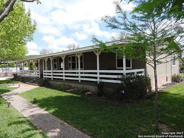 1st image of 484 Brushy Creek Dr