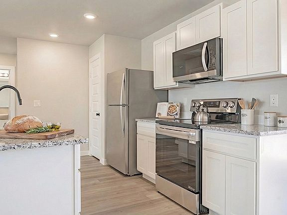 7th image of this home