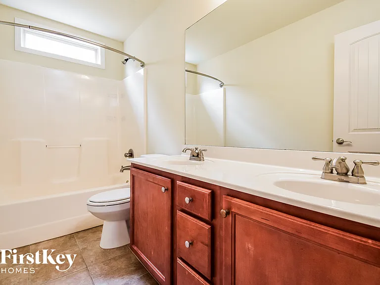 1068 Parkmist Dr — Photo 13