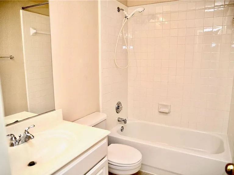 1427 Autumnmist Dr — Photo 7