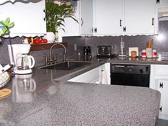 5th image of 1133 SW 62nd St