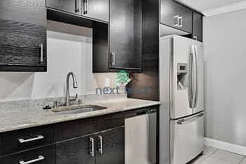 922 100th Ave NE #113 — Photo 6