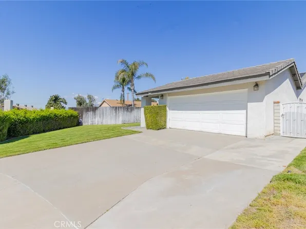 2816 Oleander Ct, Highland, CA 92346