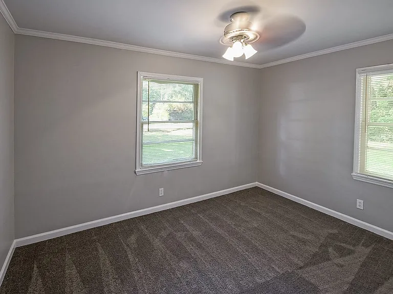 5360 Blackwell St — Photo 11