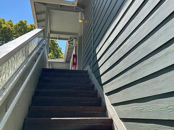 2nd image of 445 Waverley St #445