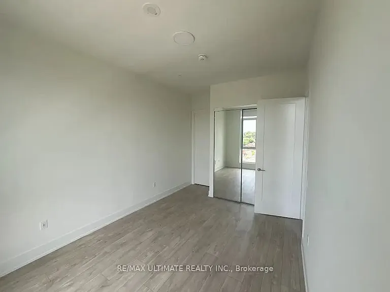 858 Dupont St #Penthouse 15 — Photo 18