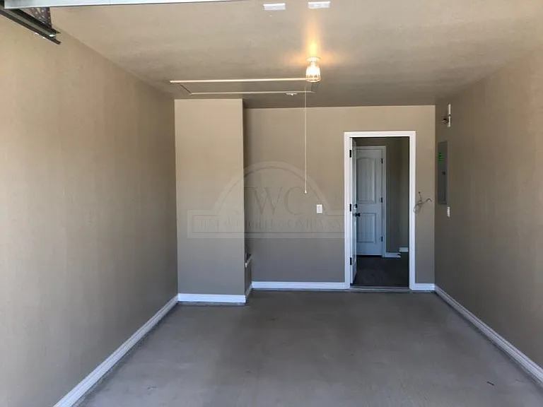 4314 Hunters Place Dr — Photo 3