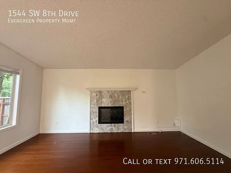 1544 SW 8th Dr — Photo 13