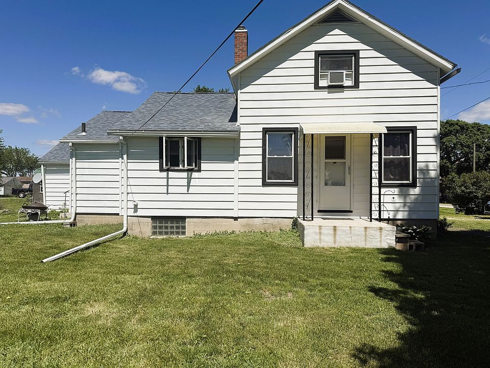 1st image of 1285 Hickory St