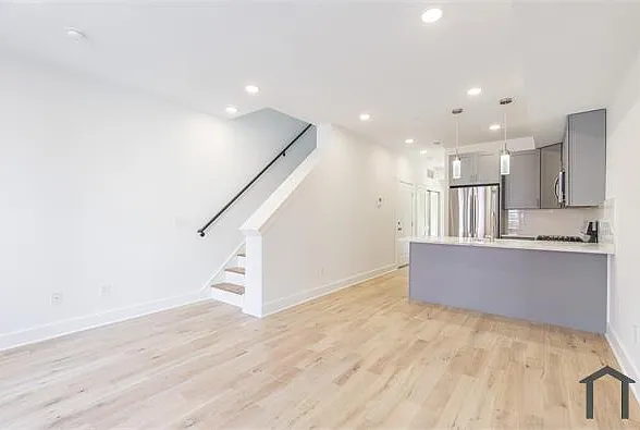 2410 W Master St #2 — Photo 5