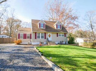 67 N Central Ave, Sicklerville, NJ 08081