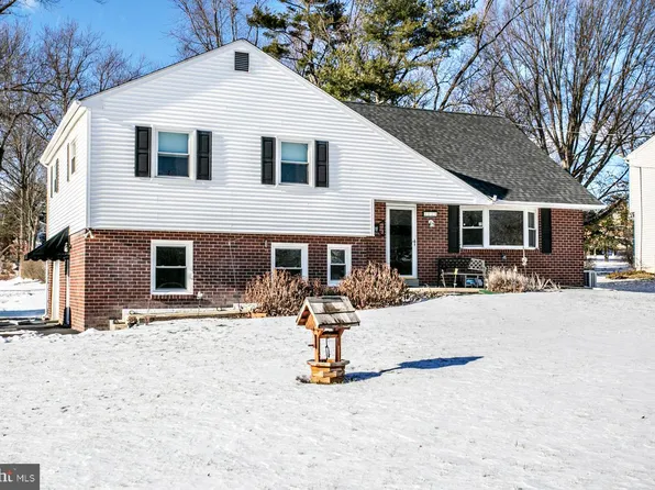 3229 Sunset Ave, East Norriton, PA 19403