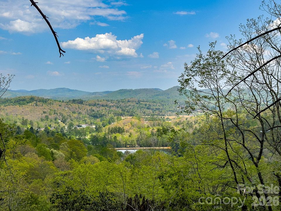 1st image of Pine Point Rd