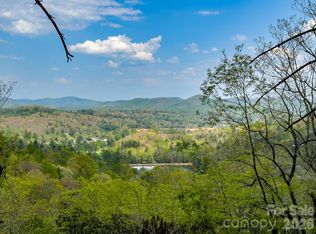 Pine Point Rd, Spruce Pine, NC 28777