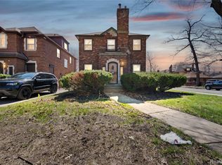 8549 Marygrove Dr, Detroit, MI 48221
