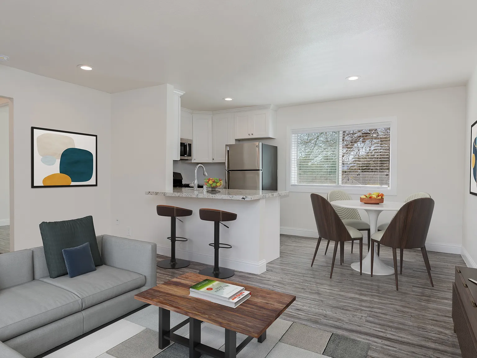 Palm Court Apartments — Photo 4