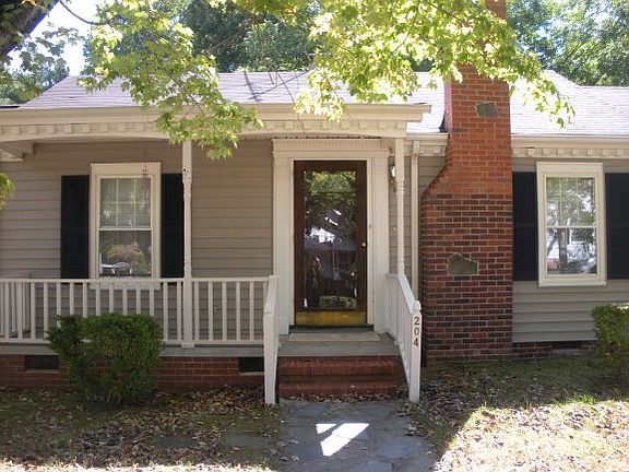 3rd image of 204 Cobb St