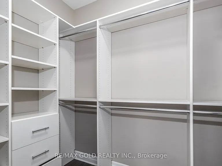 42 Milt Schmidt St — Photo 24