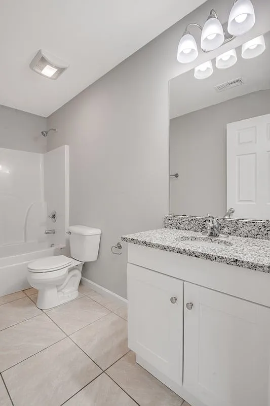 4 bed, 2.0 bath, 1488 sqft, $2,100 — Photo 4