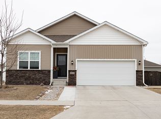 4215 NW Cedarwood Dr, Ankeny, IA 50023